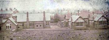 Aspley Heath Council School in the early 20th century [Z251/306/5]
